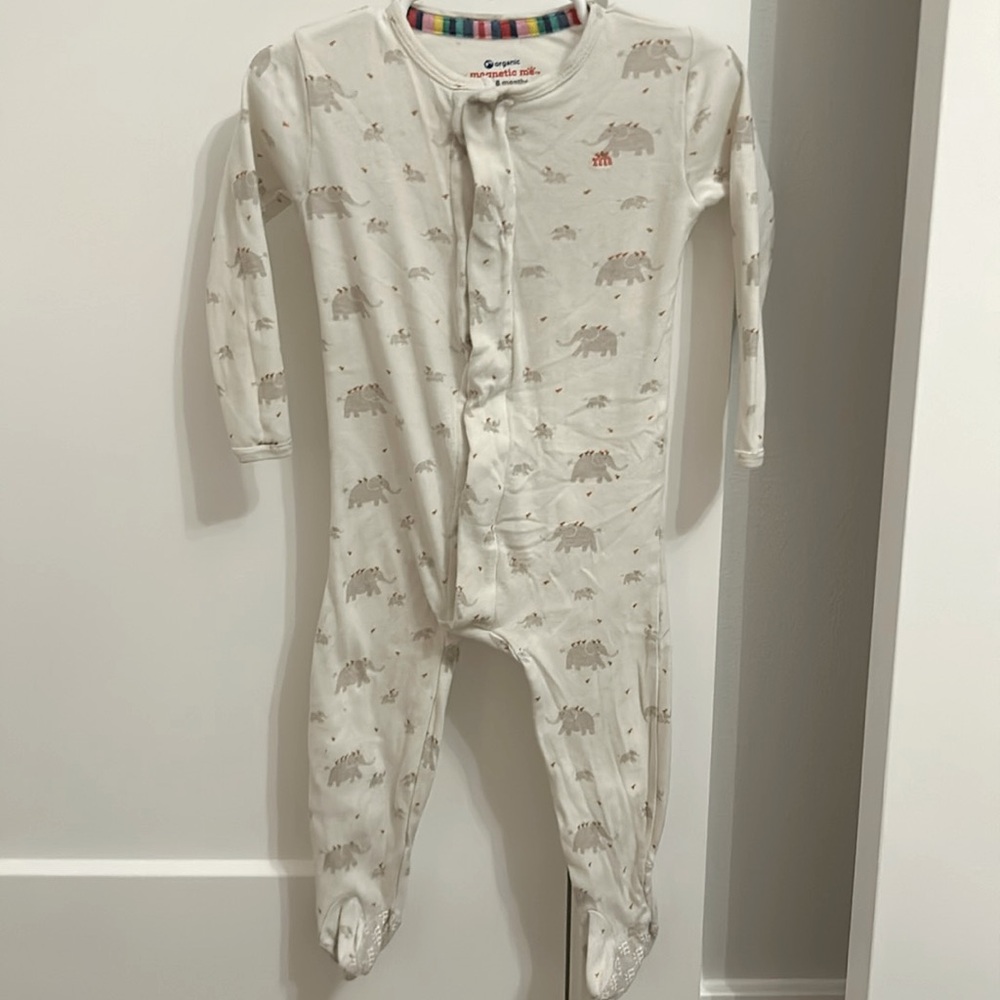 Little peanut magnetic parent favorite footie